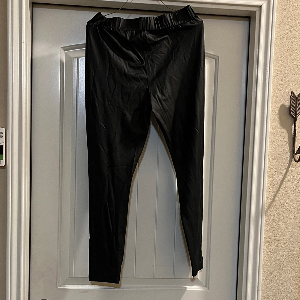 SHEIN Black Leggings